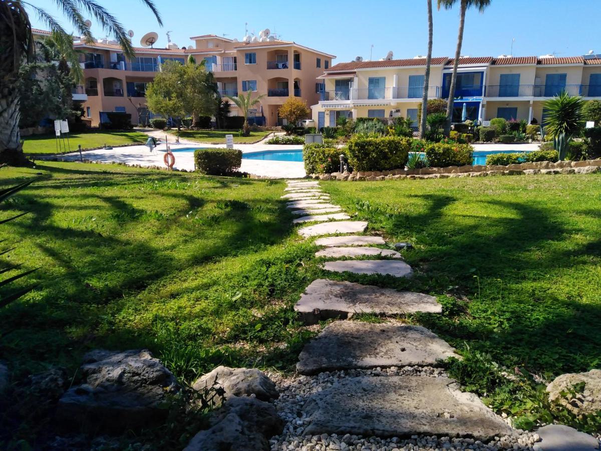 Paradise Gardens II Anastasia Apartment Paphos Exterior foto